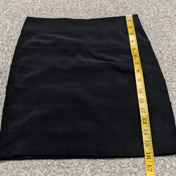 (2/$25) F21 ribbed bodycon bandage miniskirt black - Picture 10 of 10